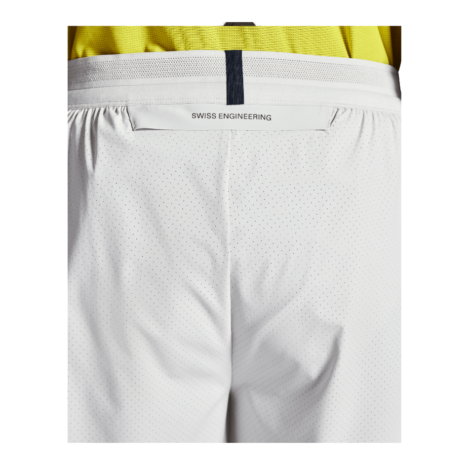 On Clothing On Men's 7" Performance Shorts in Silver SS25 - Up and Running