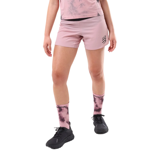 Compressport Women's Performance Short - Eat My Dust in Zephyr SS26