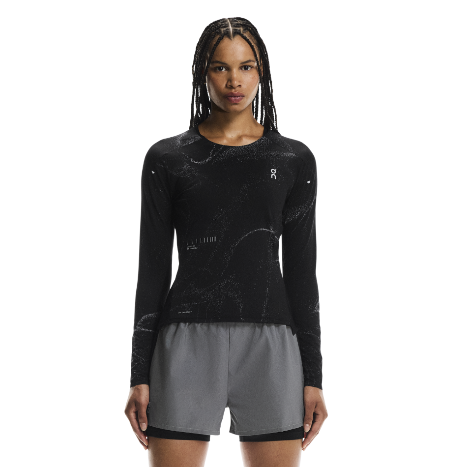 On Women's Performance Long-T Lumos in Black AW25