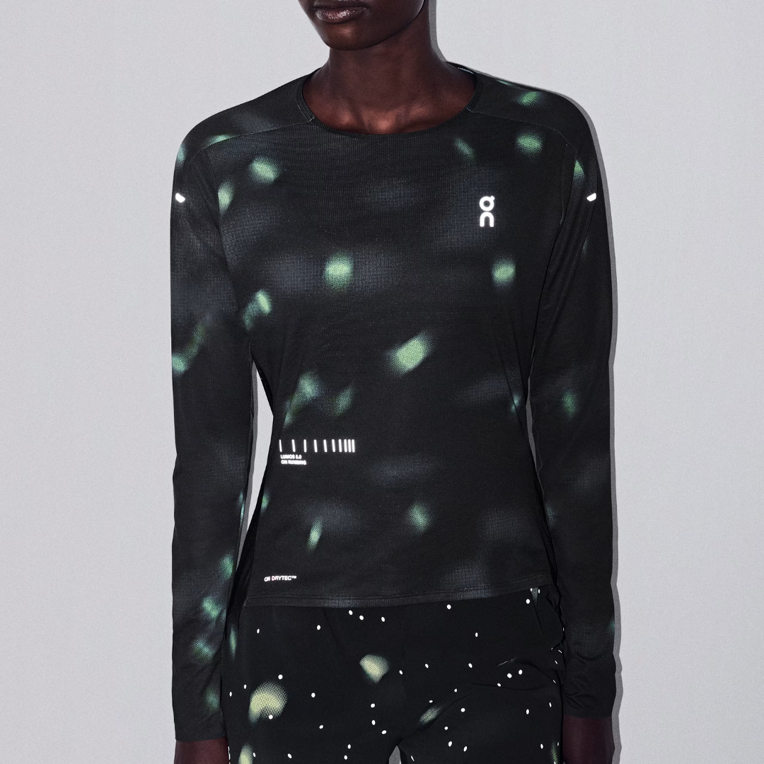 On Women's Performance Long-T Lumos Black AW26