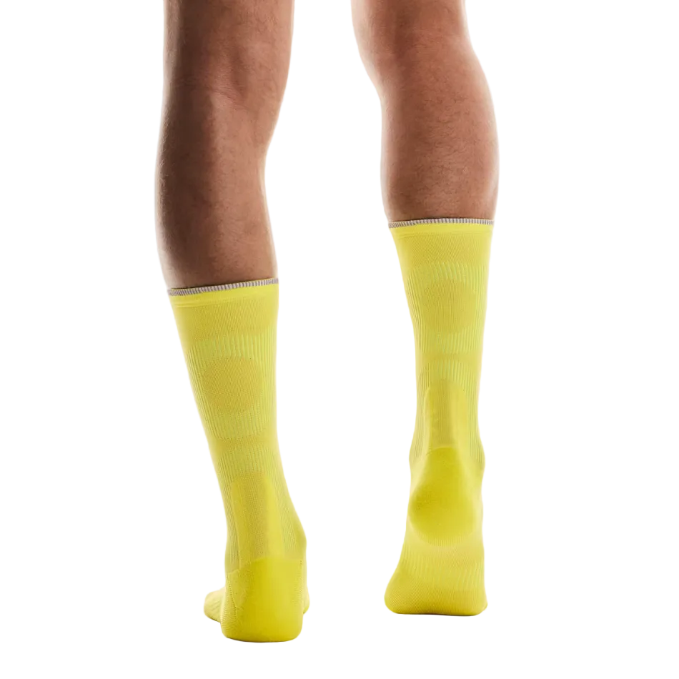 On Unisex Elite Run Sock High in Lime SS26