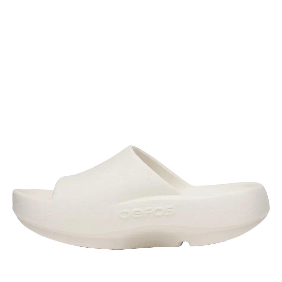 Oofos Women's Plus Slide Sandal in Chalk
