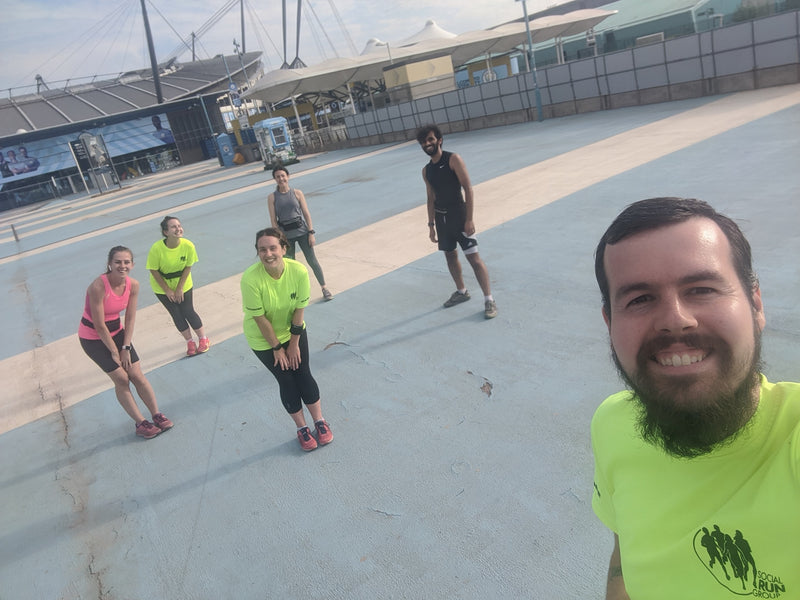 up and running run club members out on a run together