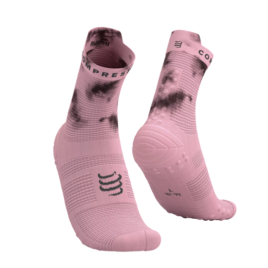 Compressport Unisex Pro Racing Socks V4.0 Run High- Eat My Dust! Zephyr Tie Dye SS26