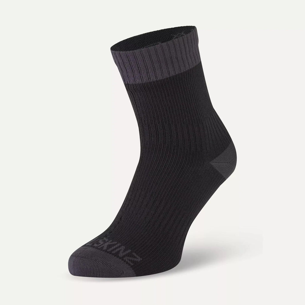 Sealskinz Accessories Sealskinz Wretham Waterproof Warm Weather Ankle Length Sock AW23 Black/Grey - Up and Running