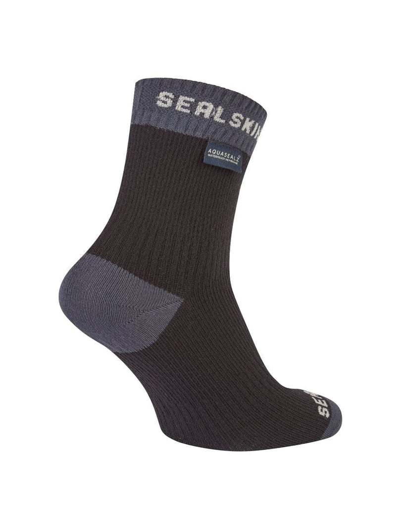 Sealskinz Socks Sealskinz Wretham Waterproof Warm Weather Ankle Length Sock in Black AW24 - Up and Running