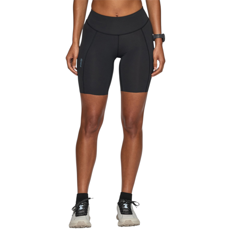 Up & Running Janji women's 7-inch Pace running shorts in midnight black with a high waistband and side pockets.