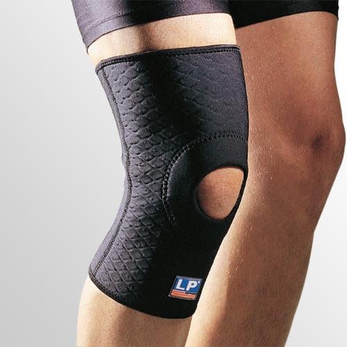 LP Support Accessories LP Extreme Open Knee Support Black - Up and Running